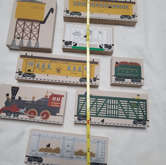 8 Piece Cat's Meow And LionelWooden Train Set, Collectable Art, Decor - Picture 8 of 9